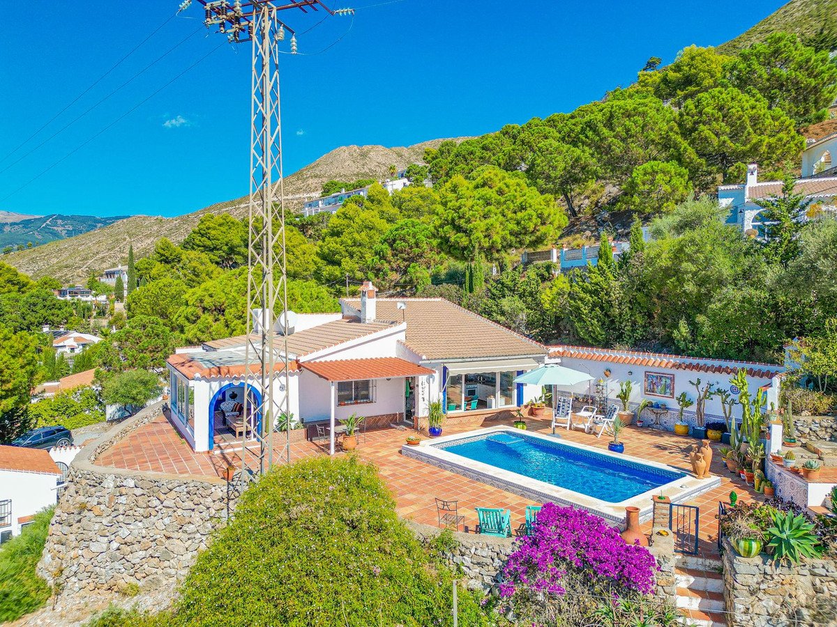 3 Bed Detached Villa in Cómpeta
