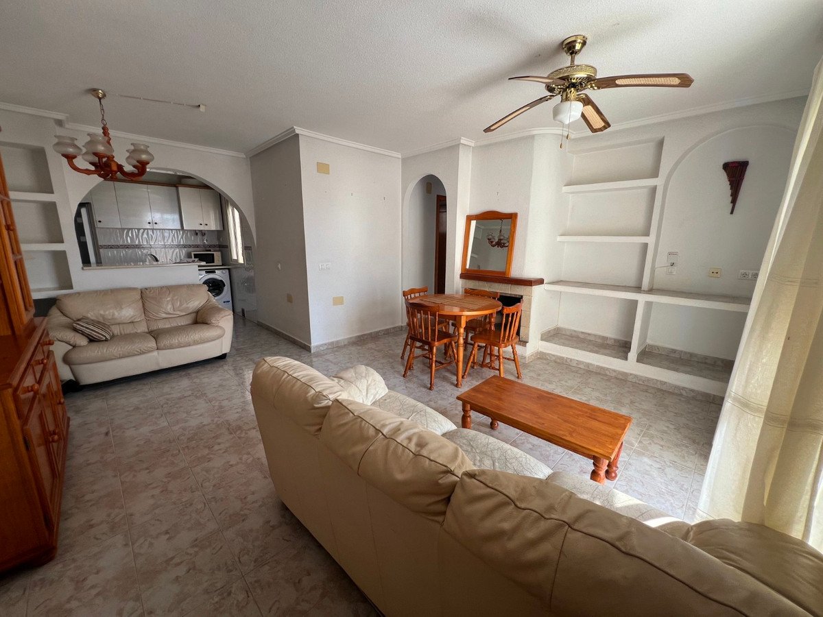 2 Bed Bungalow in Guardamar del Segura