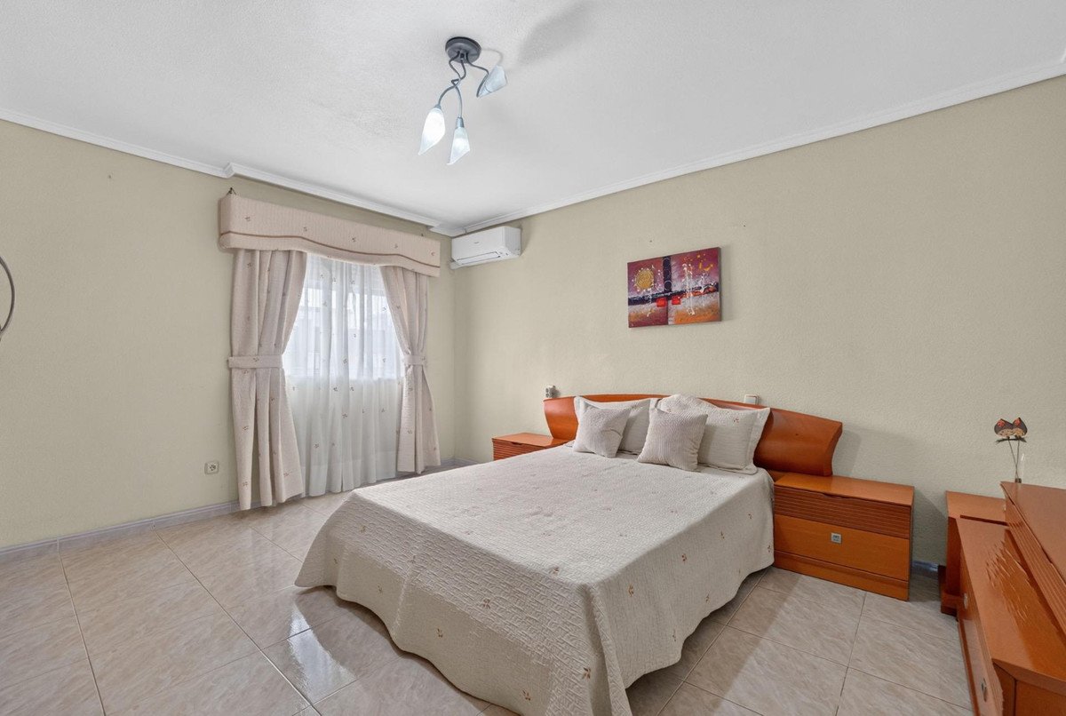 3 Bed Ground Floor Apartment in Torrevieja