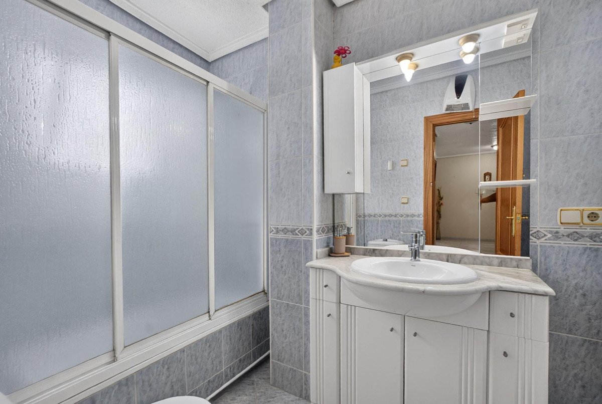 3 Bed Ground Floor Apartment in Torrevieja