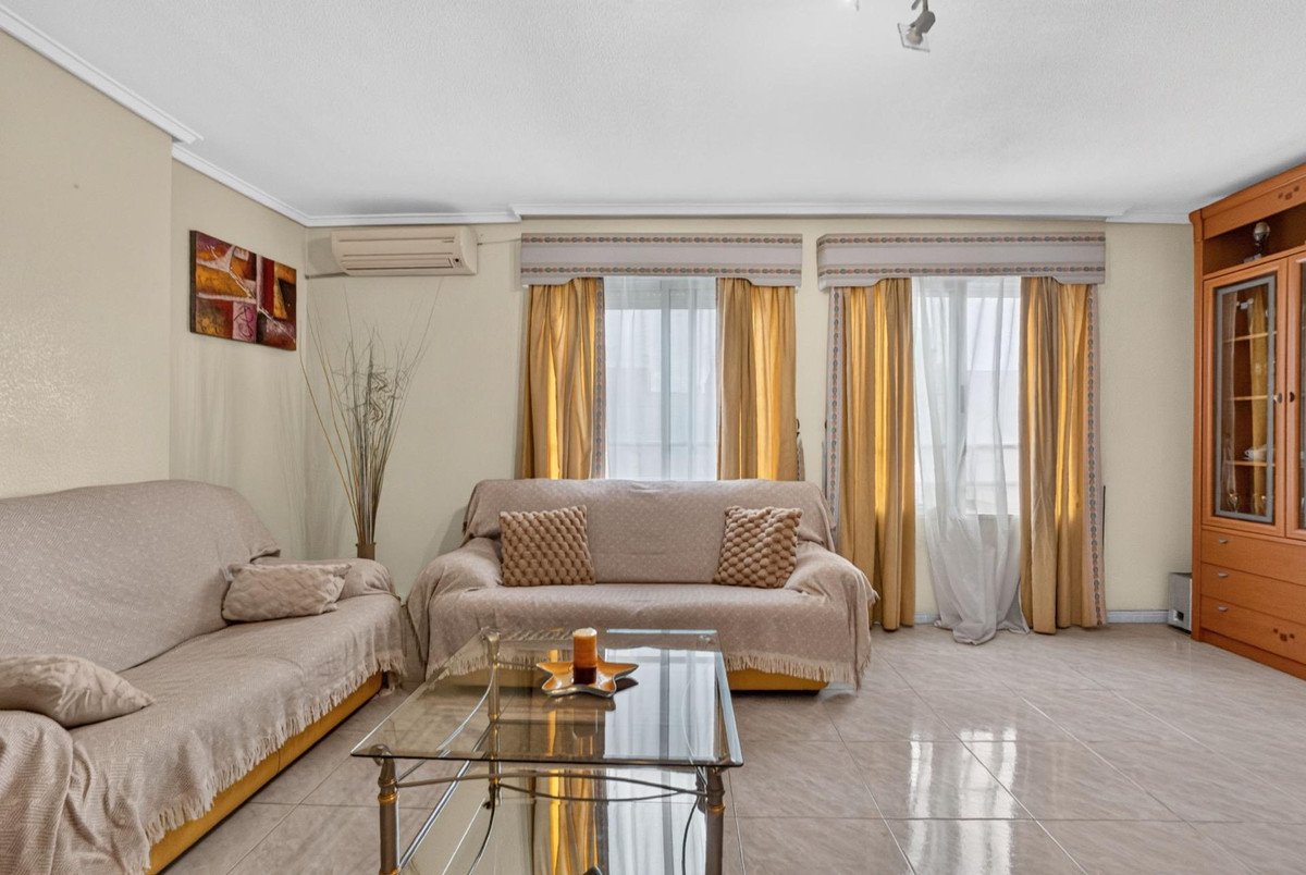 3 Bed Ground Floor Apartment in Torrevieja