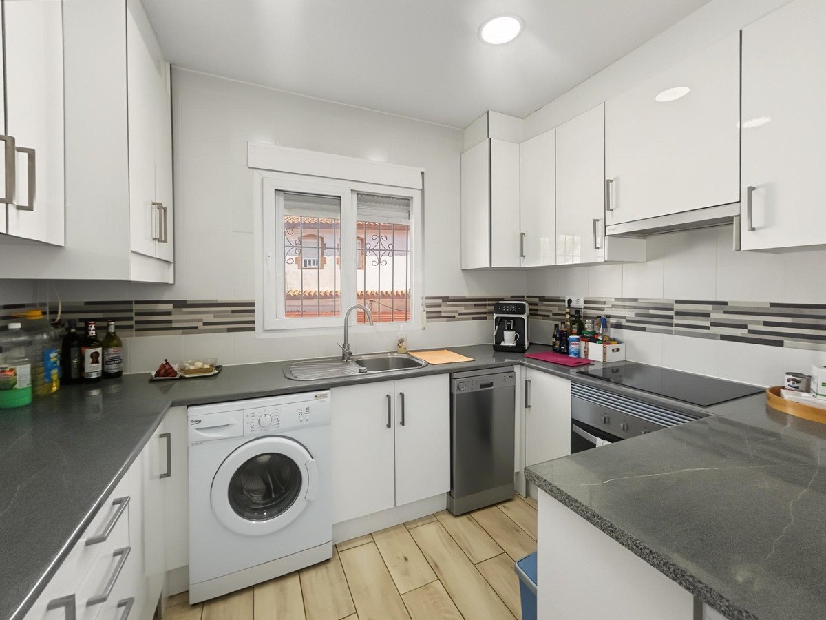2 Bed Detached Villa in Pinar de Campoverde