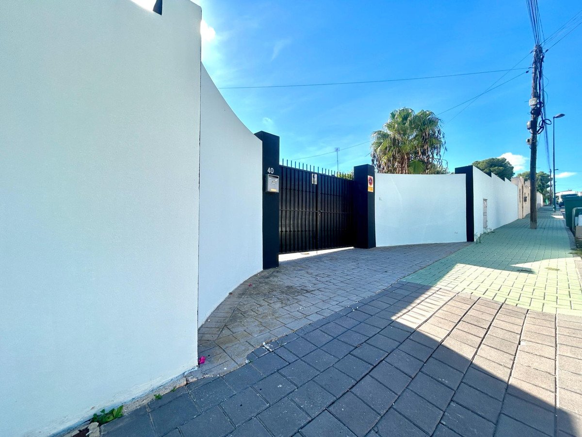 2 Bed Detached Villa in Pinar de Campoverde