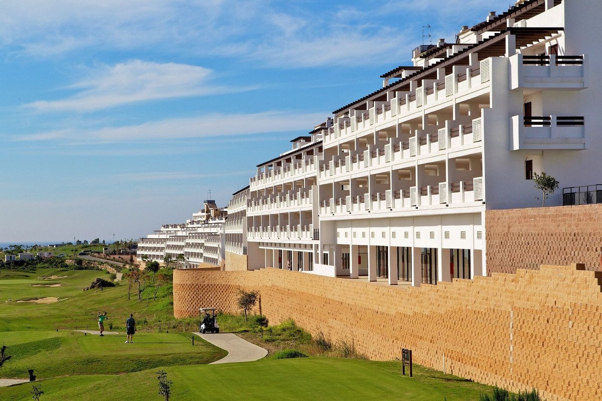 2 Bed Middle Floor Apartment in Valle Romano