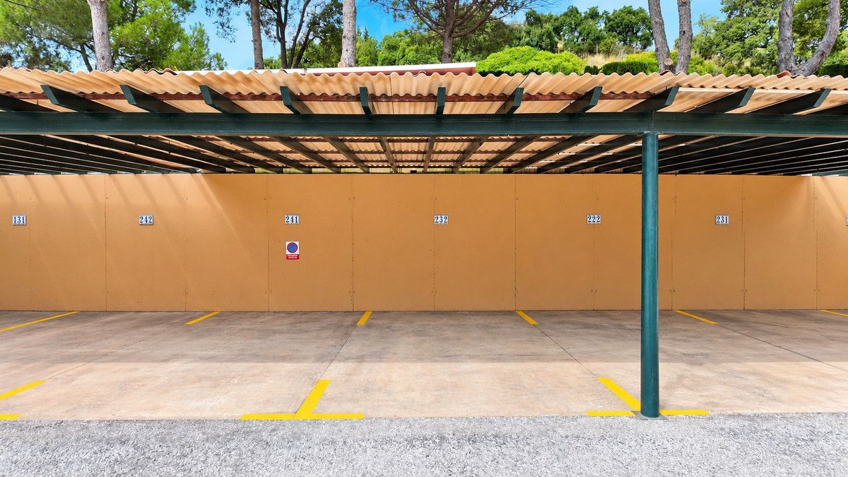 2 Bed Middle Floor Apartment in La Mairena