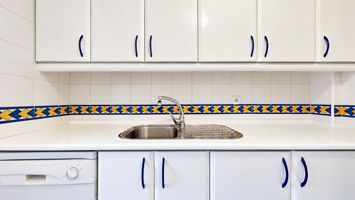 2 Bed Middle Floor Apartment in La Mairena