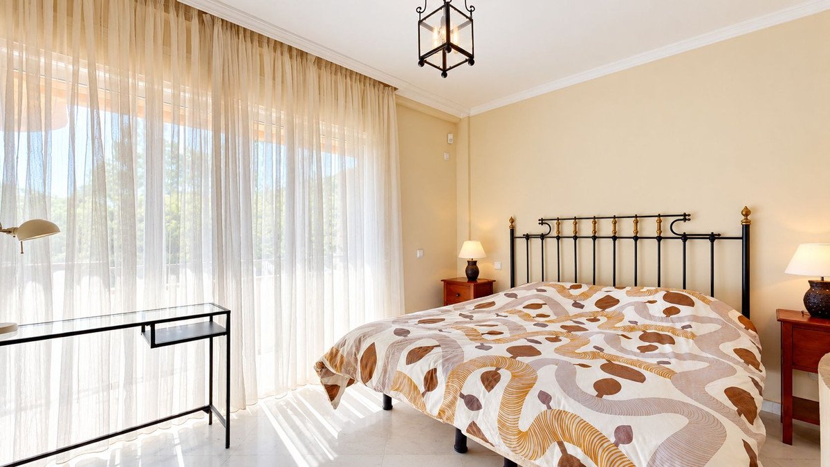 2 Bed Middle Floor Apartment in La Mairena