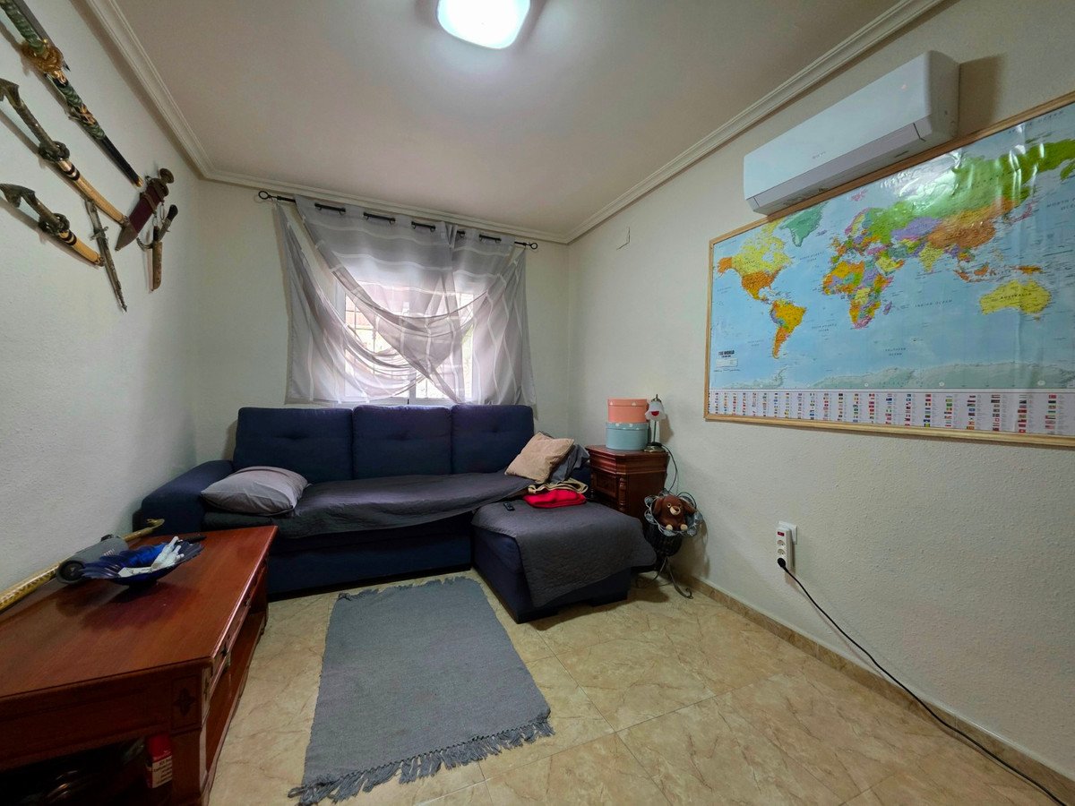 5 Bed Detached Villa in La Marina