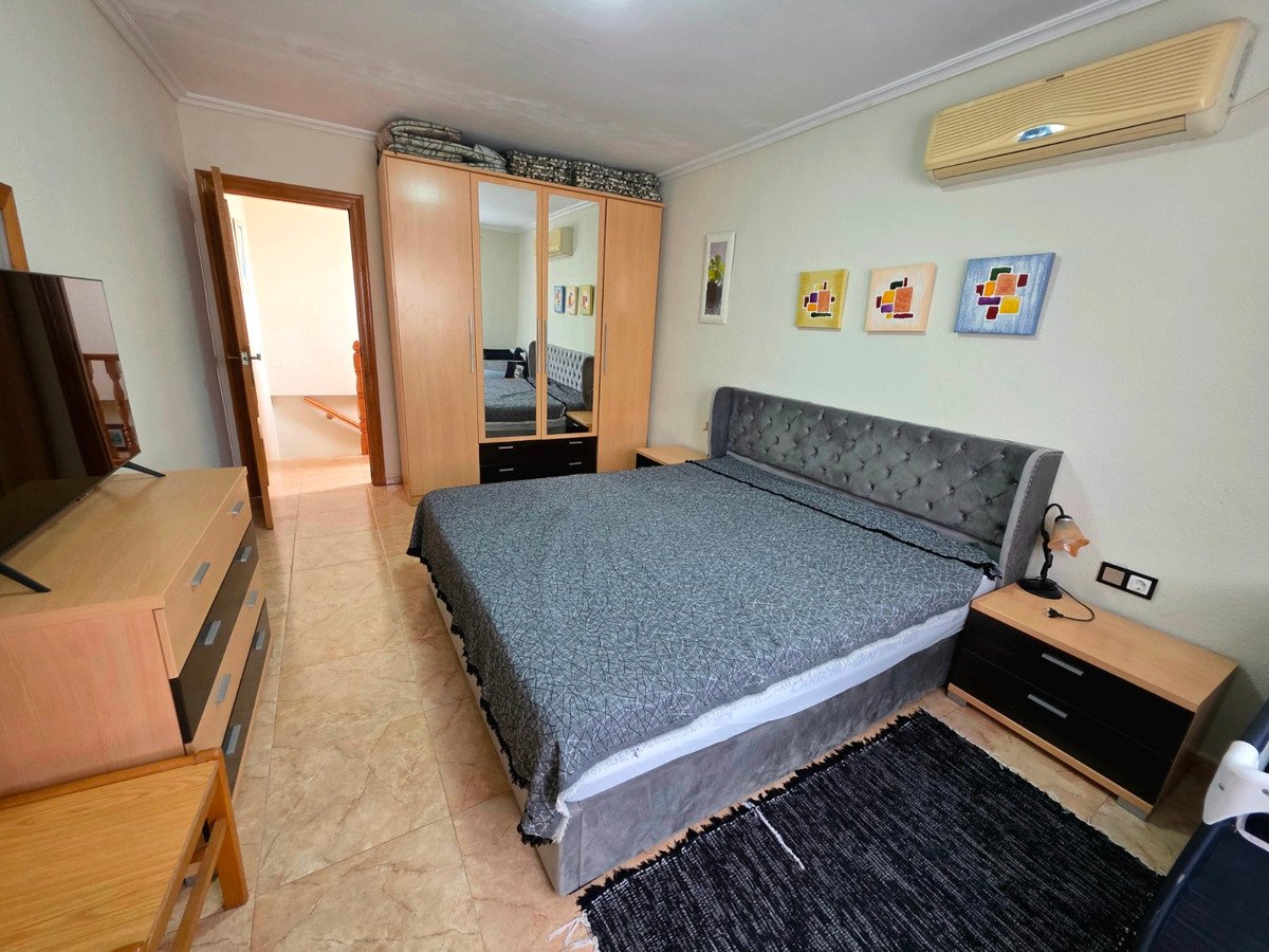 5 Bed Detached Villa in La Marina