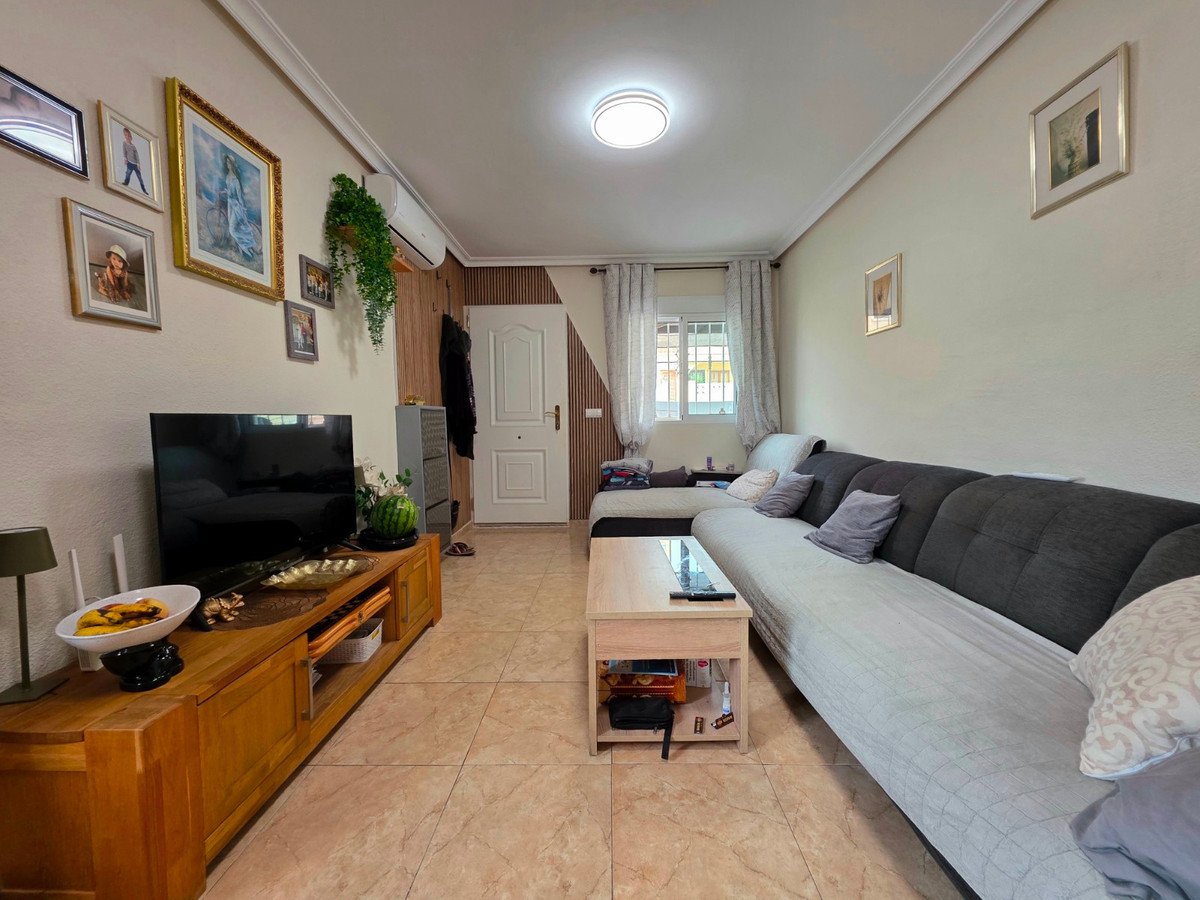 5 Bed Detached Villa in La Marina