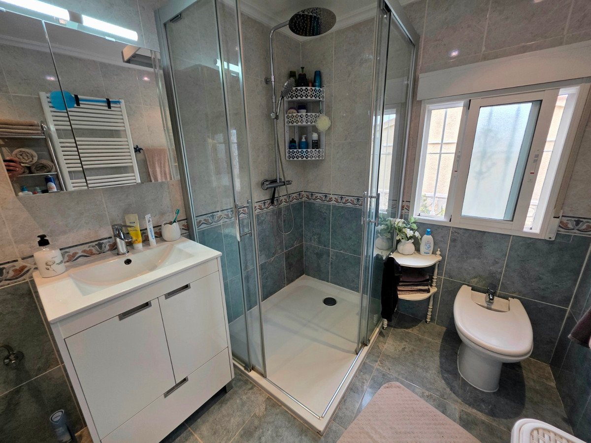 5 Bed Detached Villa in La Marina