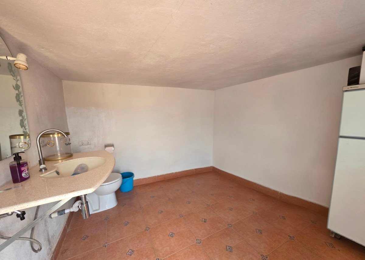 5 Bed Detached Villa in La Marina