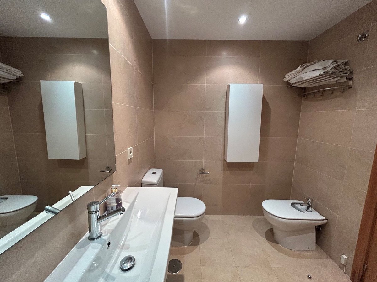 2 Bed Ground Floor Apartment in New Golden Mile