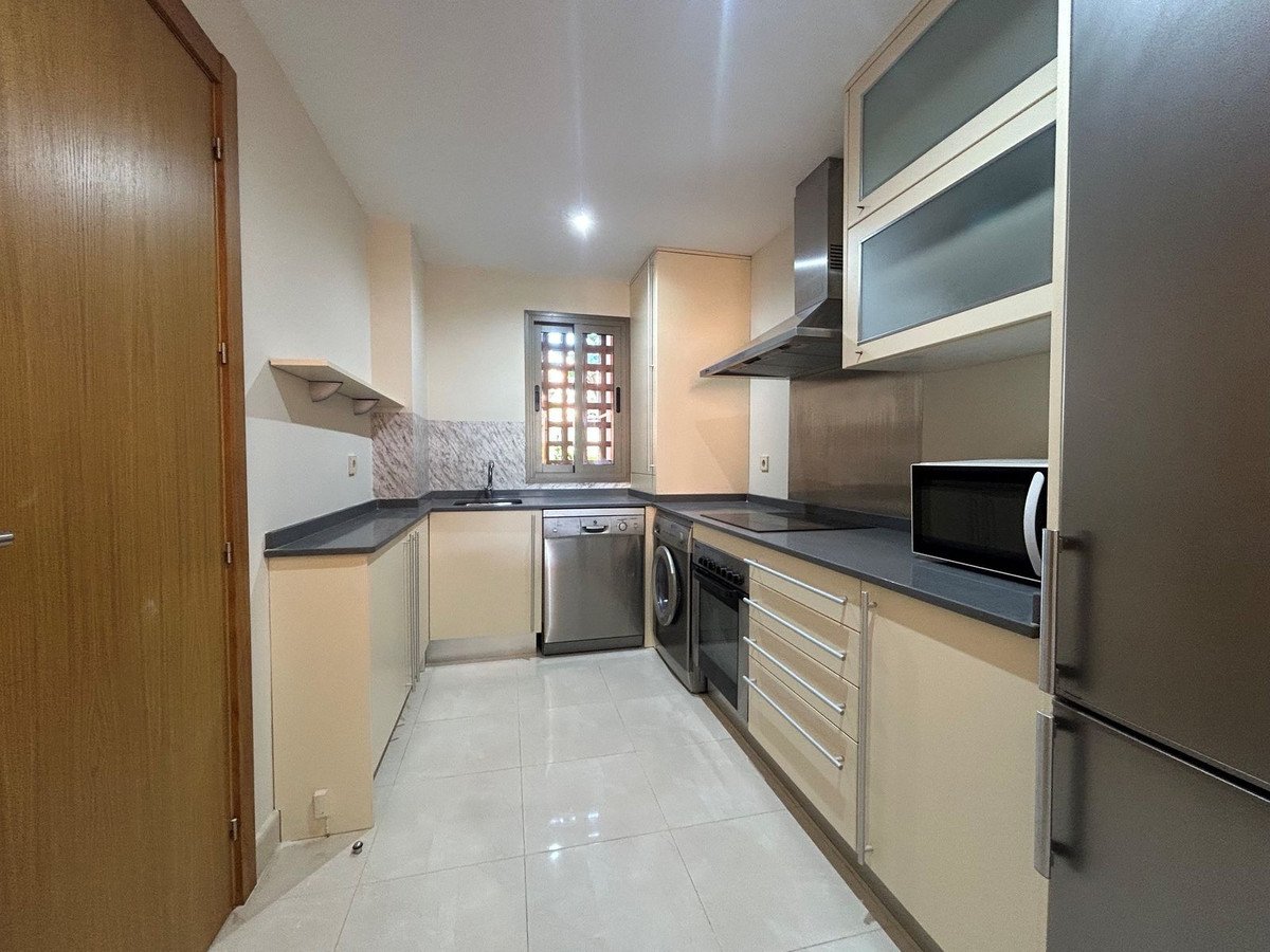 2 Bed Ground Floor Apartment in New Golden Mile