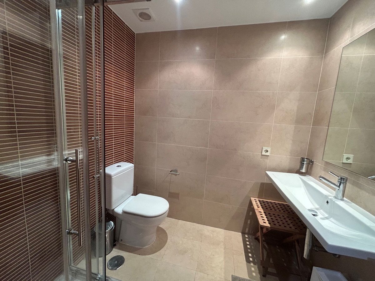 2 Bed Ground Floor Apartment in New Golden Mile