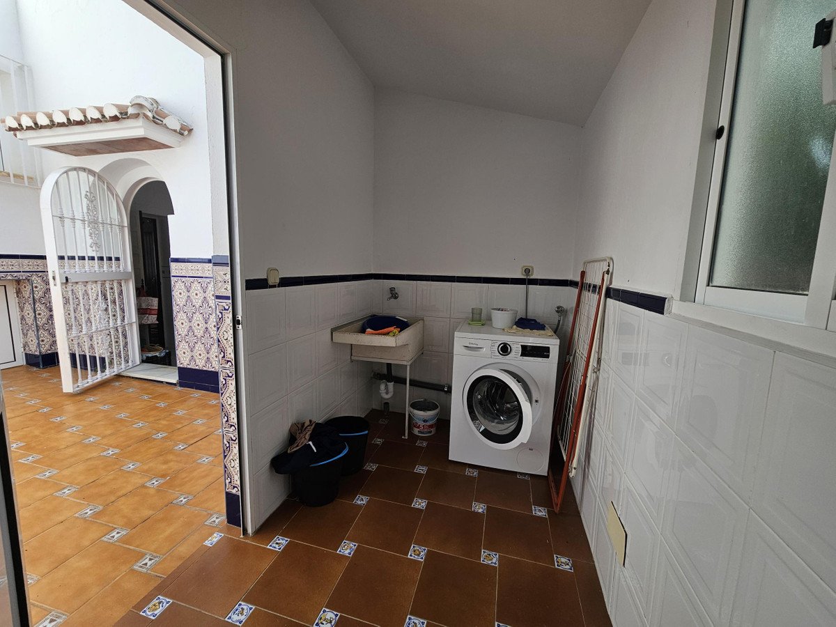 4 Bed Detached Villa in Casarabonela