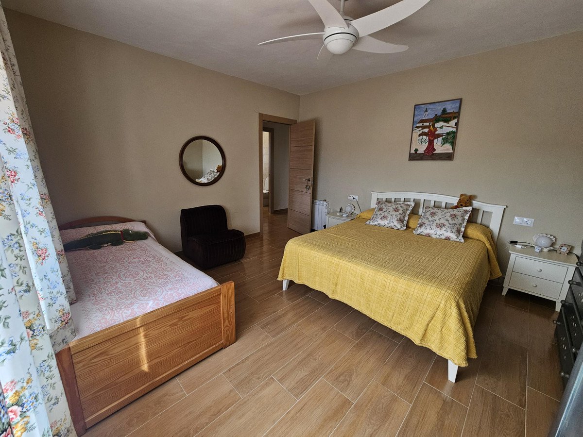 4 Bed Detached Villa in Casarabonela