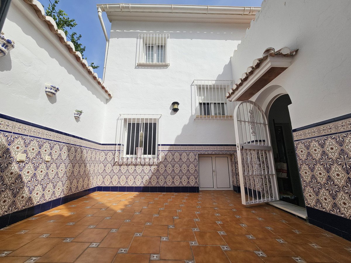 4 Bed Detached Villa in Casarabonela