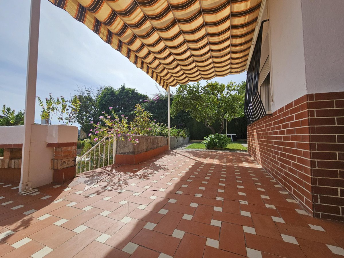 4 Bed Detached Villa in Casarabonela