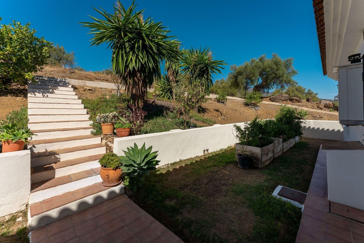 3 Bed Detached Villa in Tolox