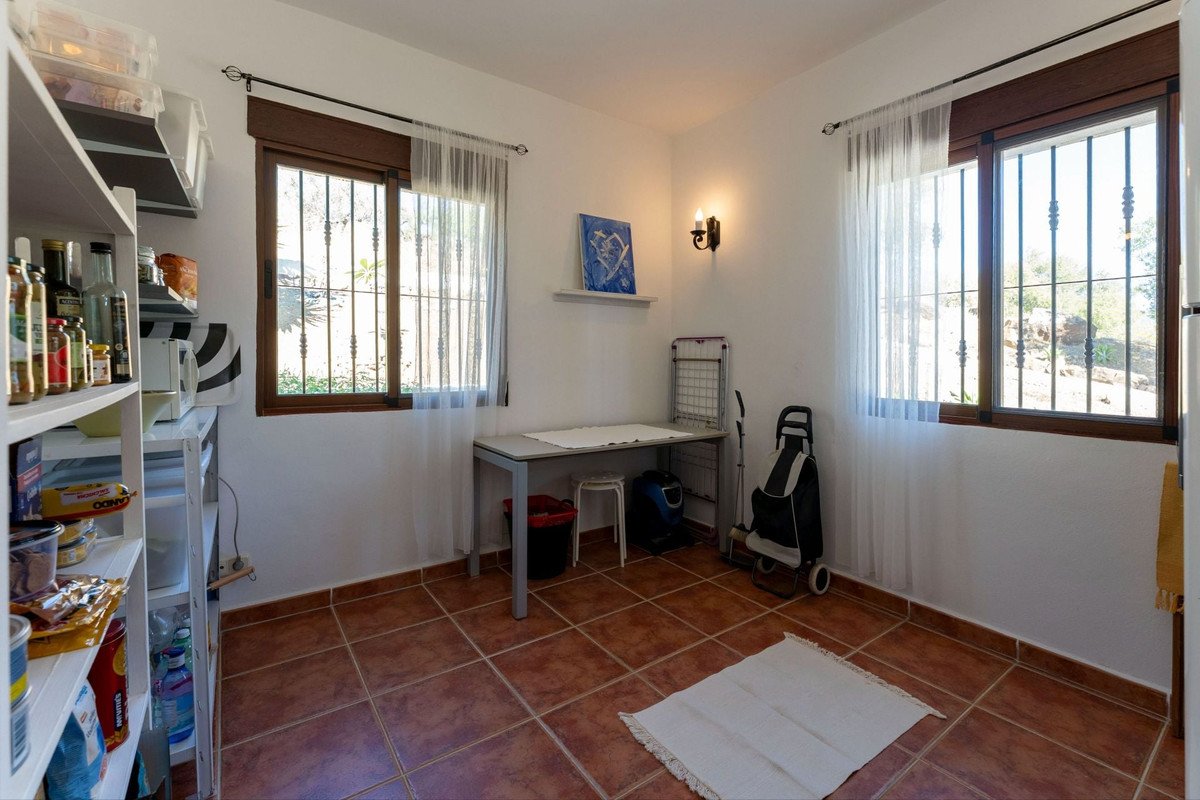 3 Bed Detached Villa in Tolox
