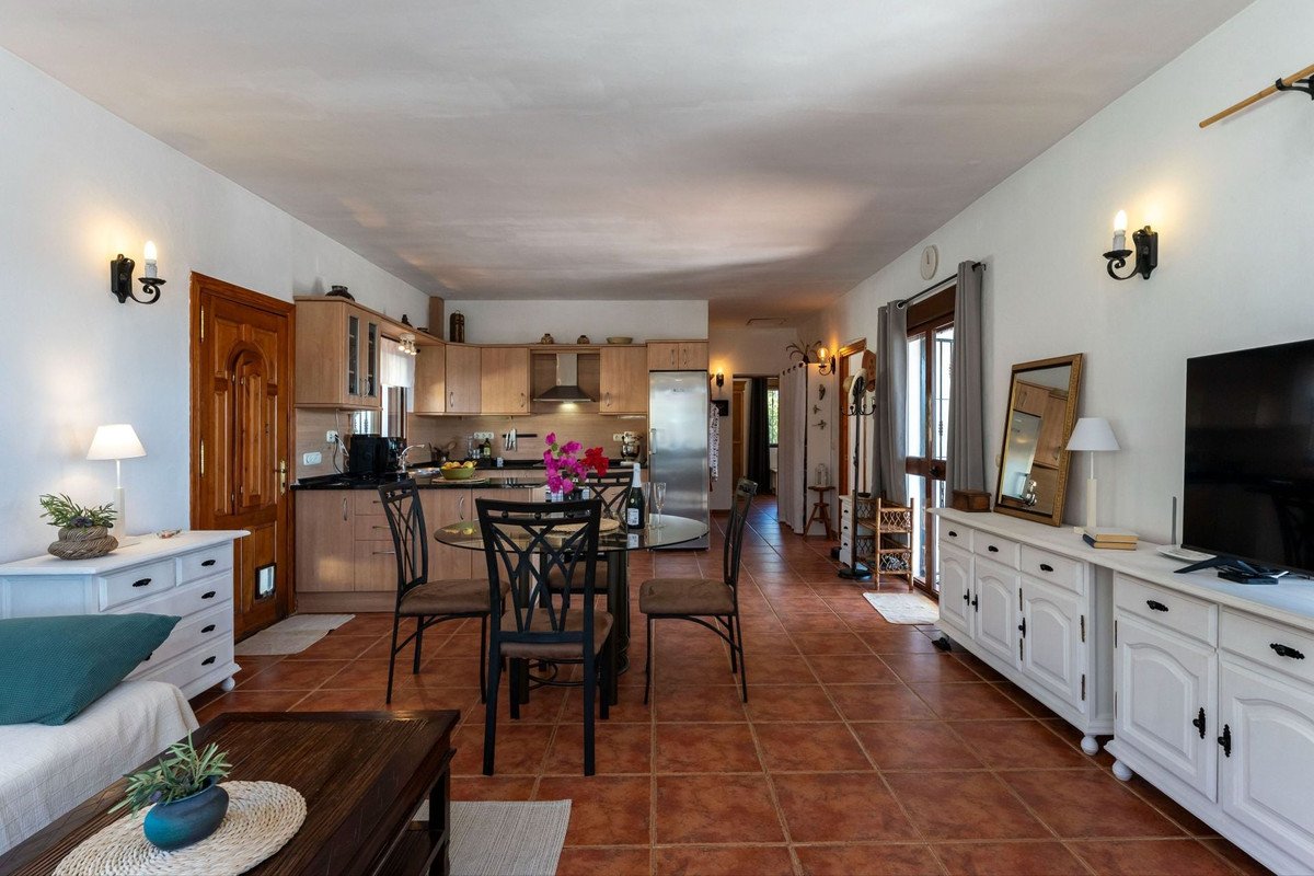 3 Bed Detached Villa in Tolox