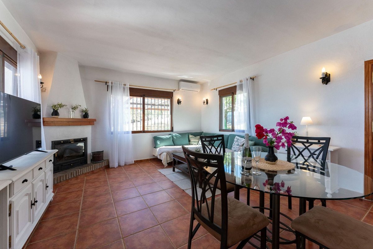 3 Bed Detached Villa in Tolox