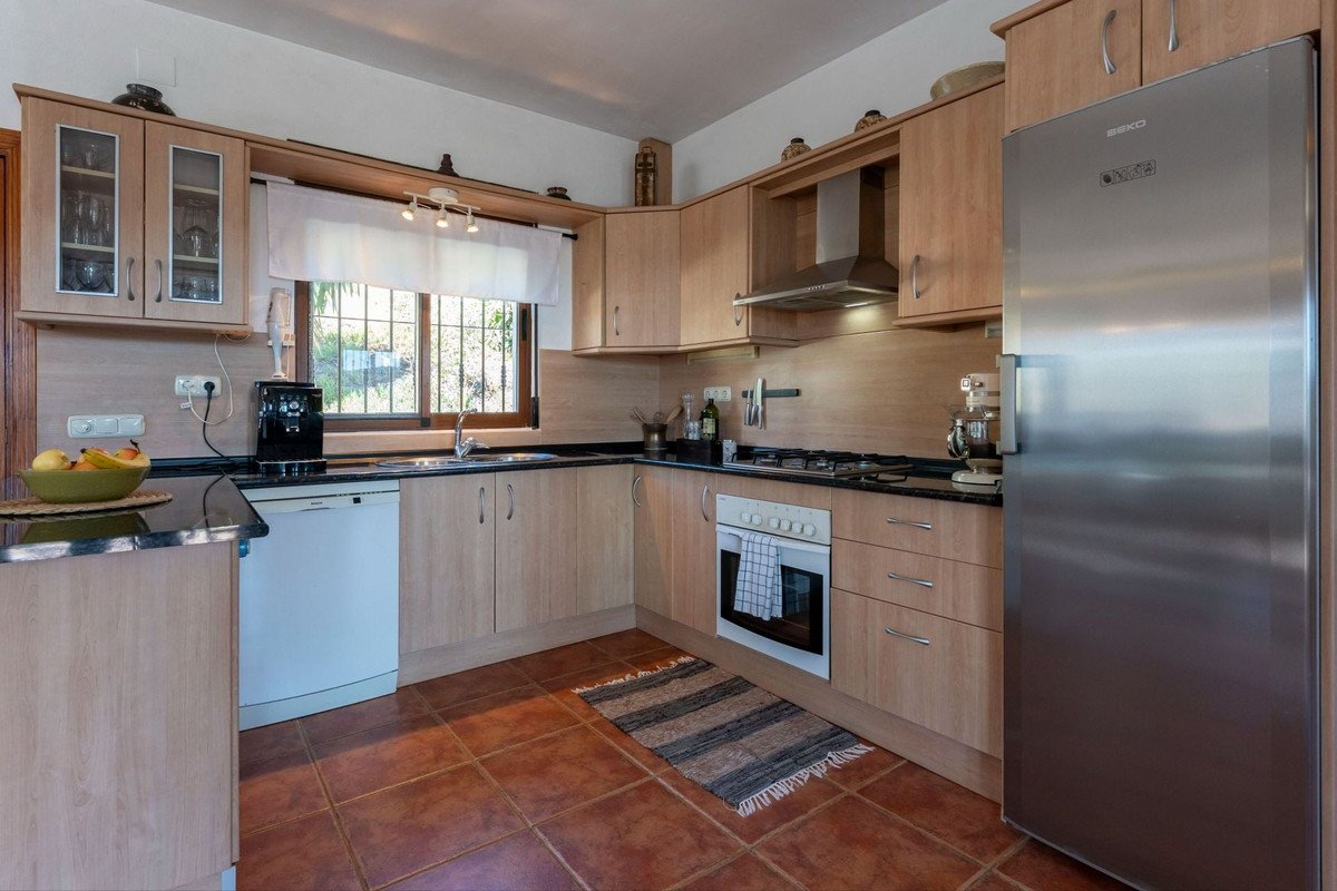 3 Bed Detached Villa in Tolox