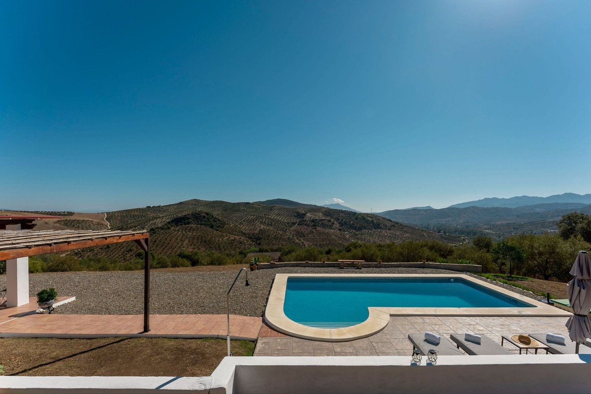 3 Bed Detached Villa in Tolox