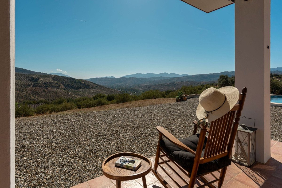 3 Bed Detached Villa in Tolox