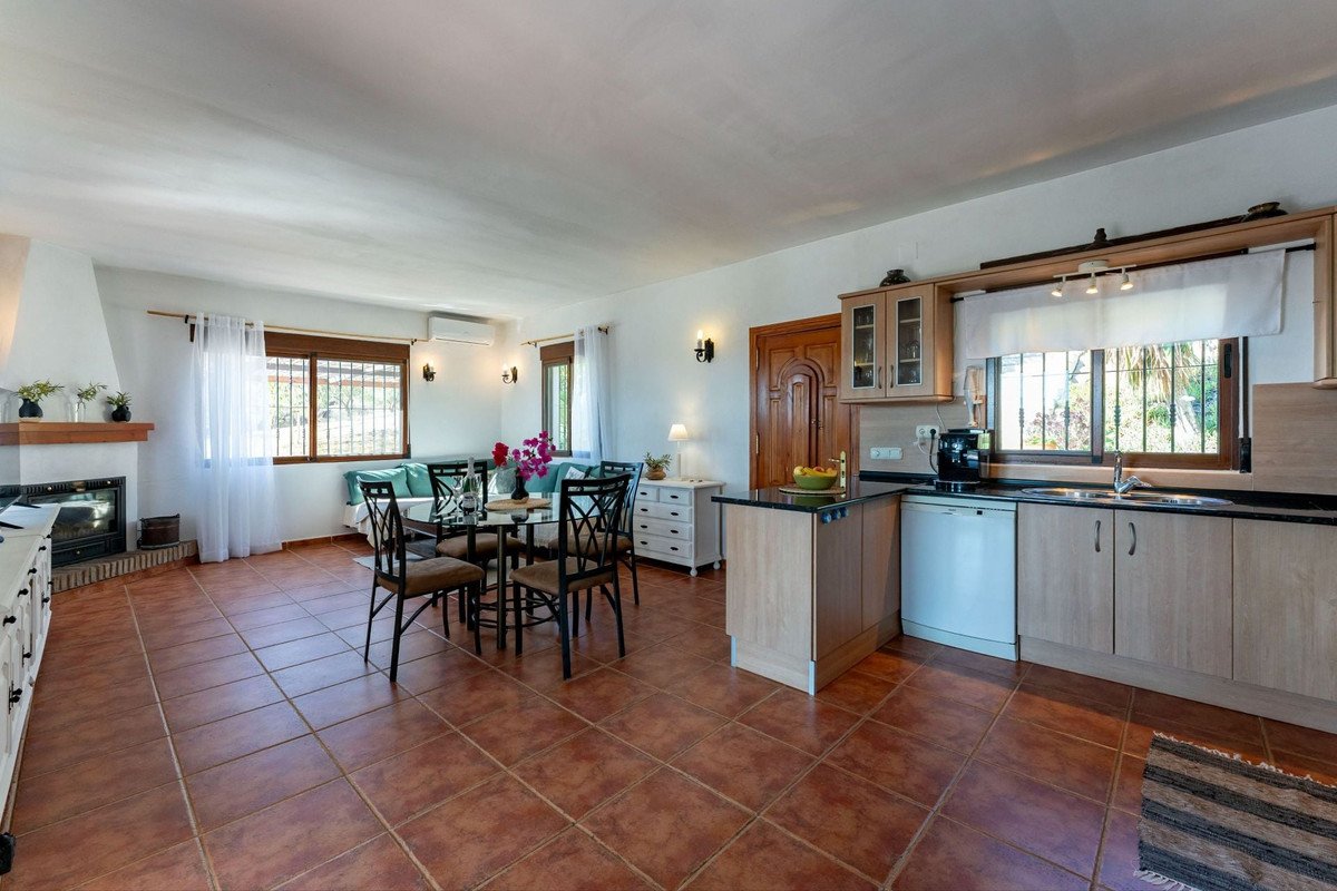 3 Bed Detached Villa in Tolox