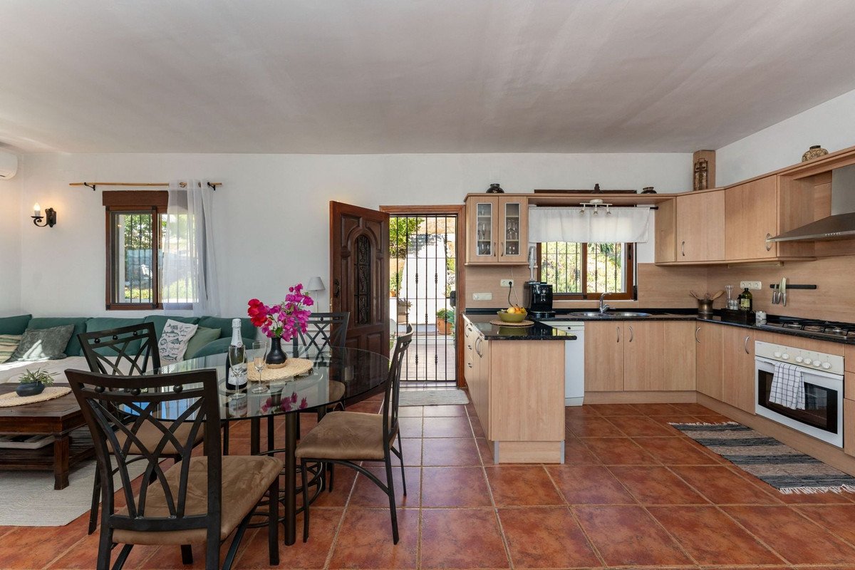 3 Bed Detached Villa in Tolox