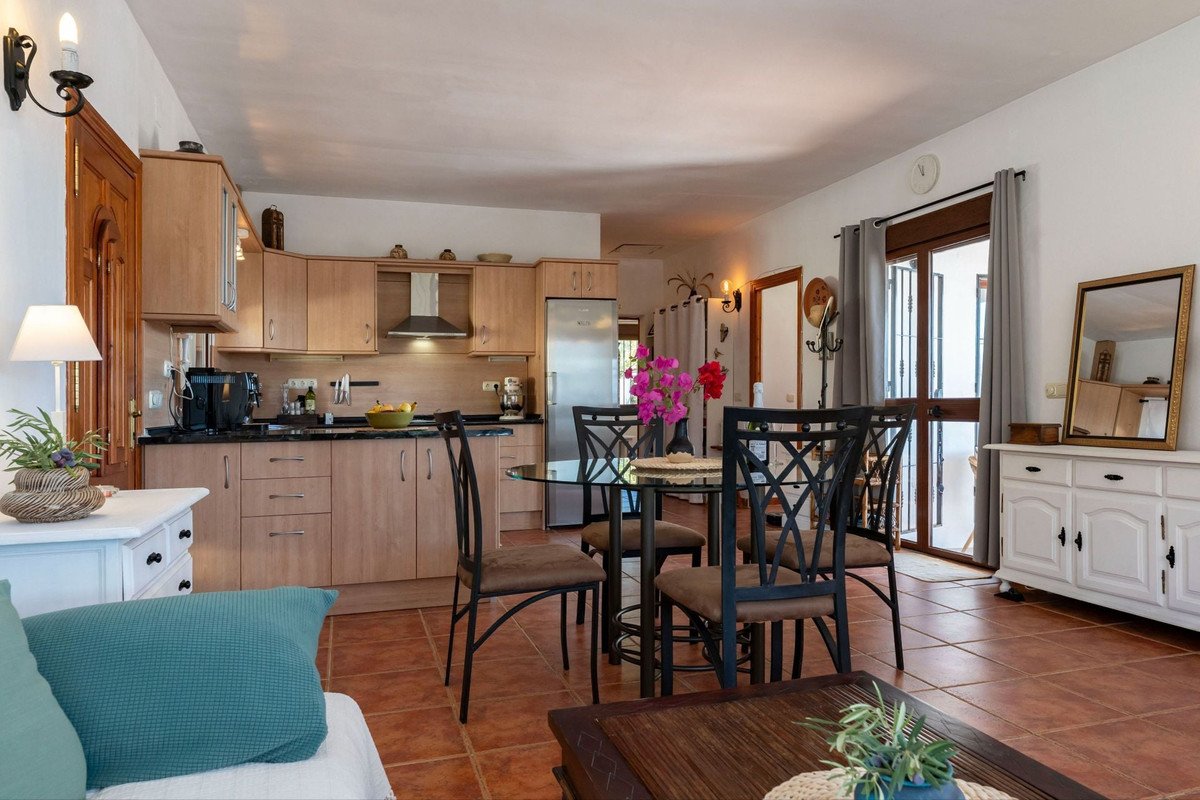 3 Bed Detached Villa in Tolox