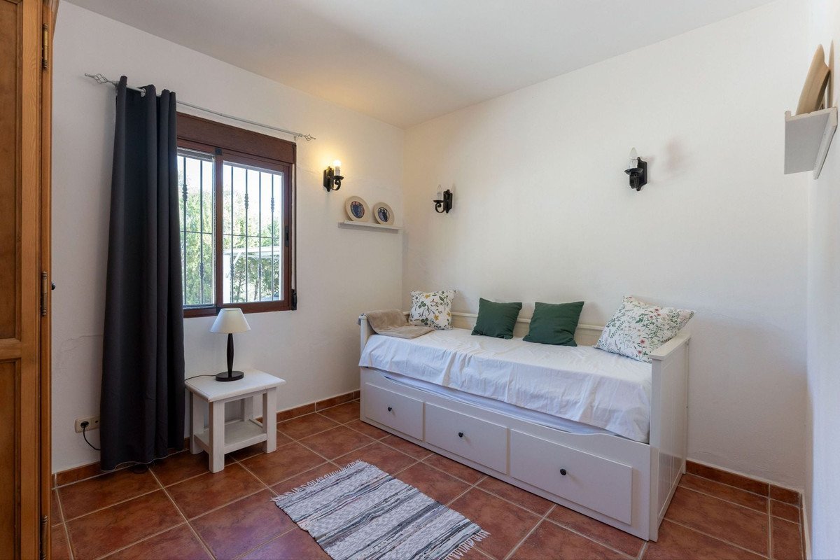 3 Bed Detached Villa in Tolox
