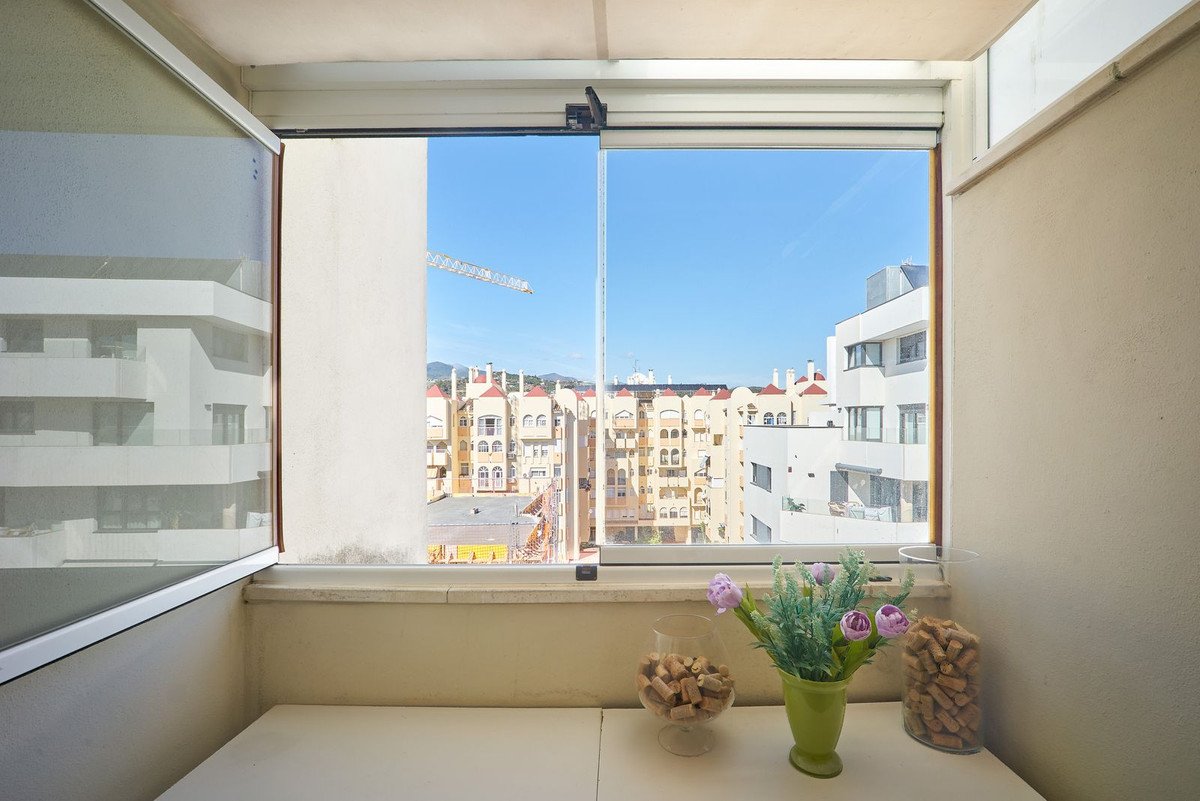 2 Bed Top Floor Apartment in Estepona