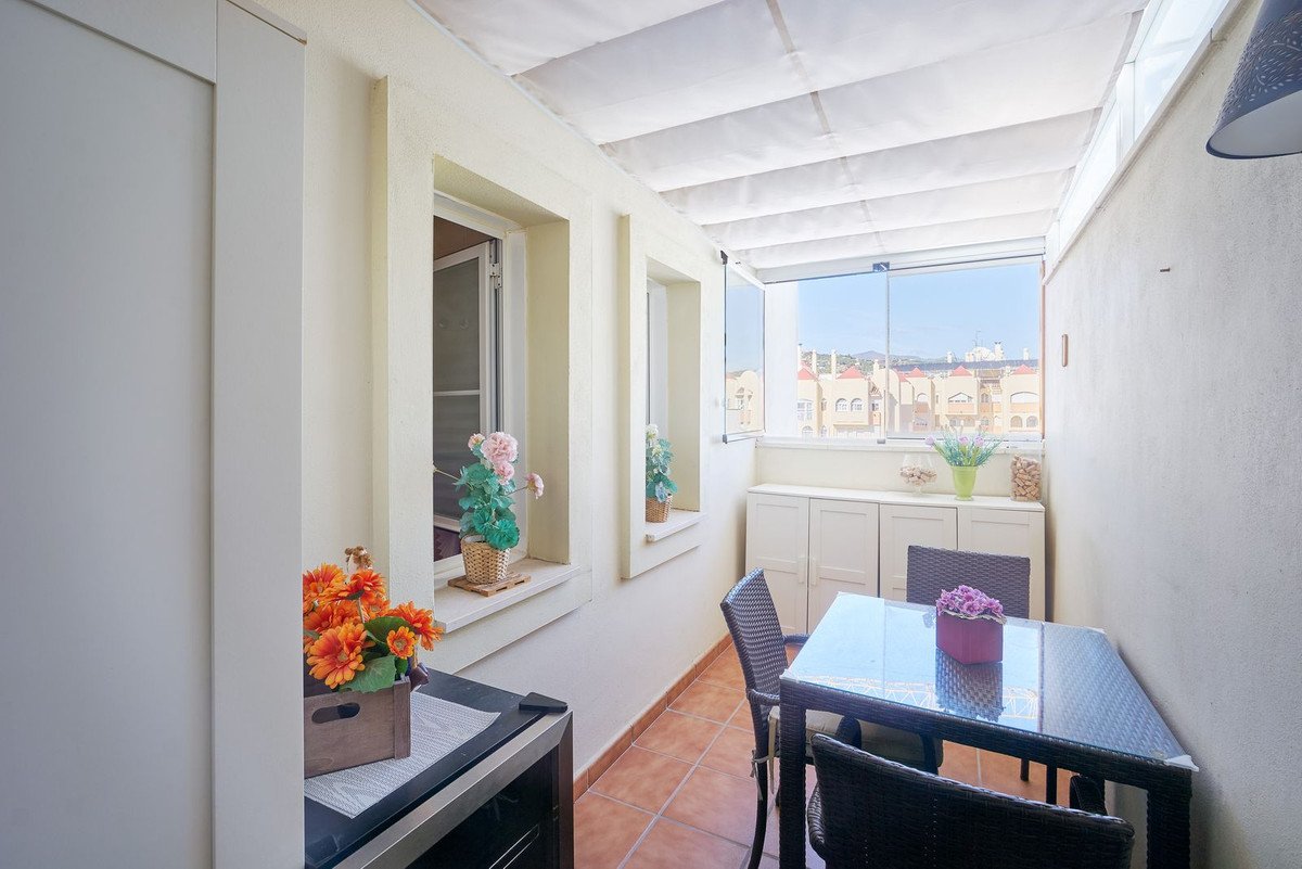 2 Bed Top Floor Apartment in Estepona