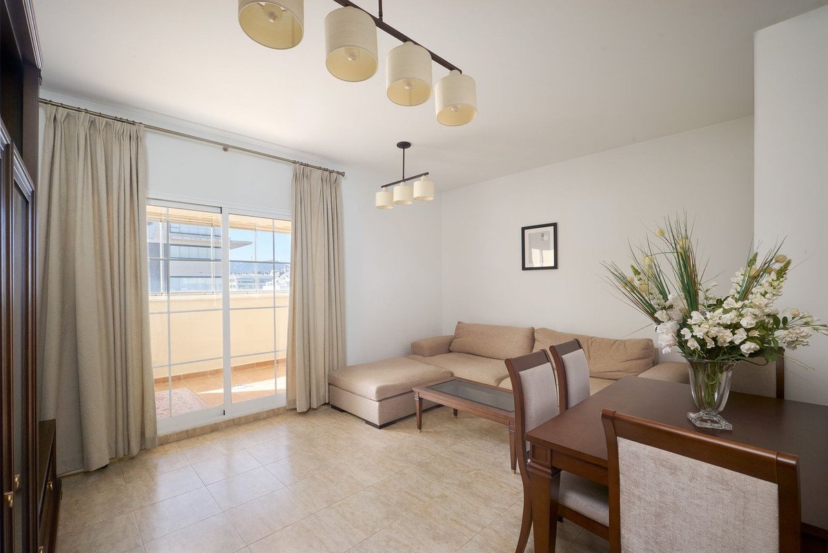 2 Bed Top Floor Apartment in Estepona