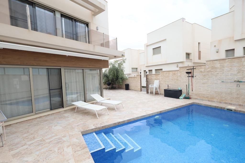 3 Bed Detached Villa in Orihuela Costa
