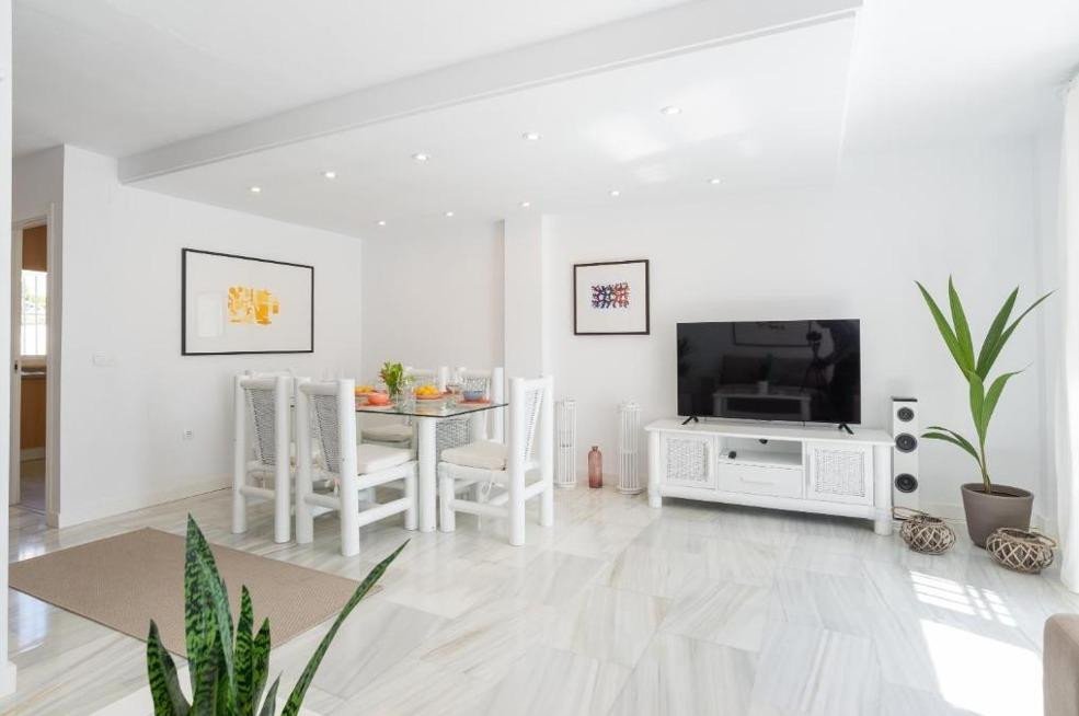 7 Bed Townhouse in Benalmadena