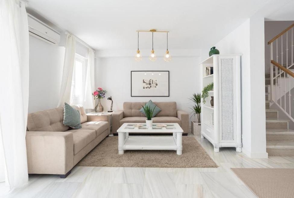7 Bed Townhouse in Benalmadena