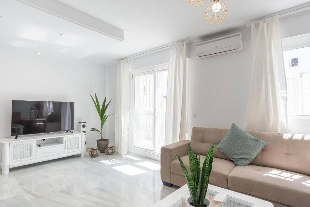 7 Bed Townhouse in Benalmadena