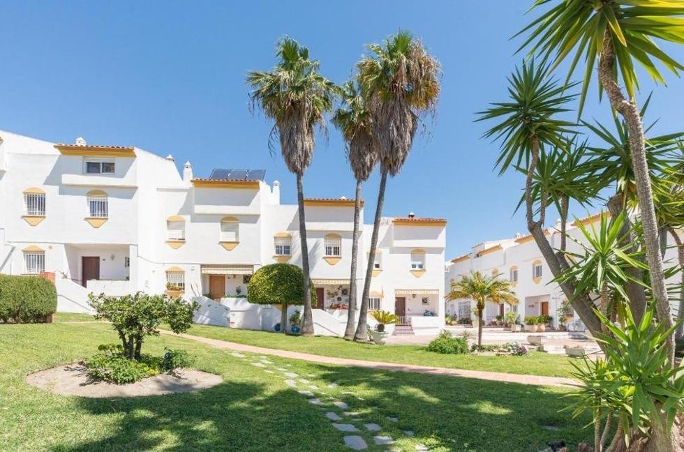 7 Bed Townhouse in Benalmadena