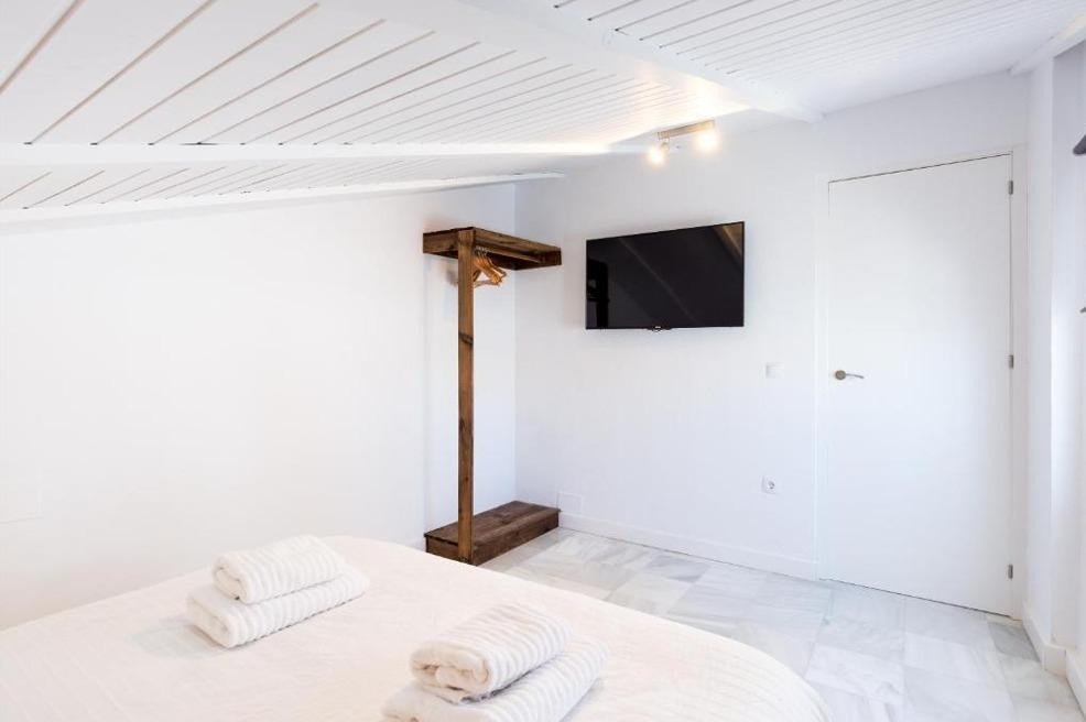 7 Bed Townhouse in Benalmadena