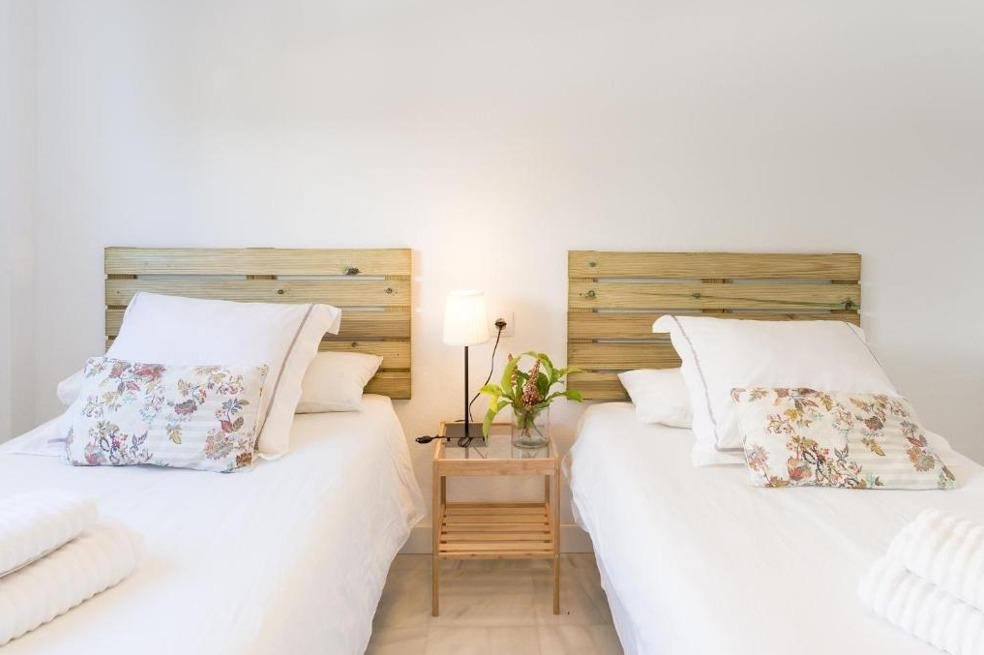 7 Bed Townhouse in Benalmadena