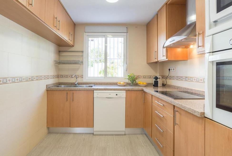 7 Bed Townhouse in Benalmadena