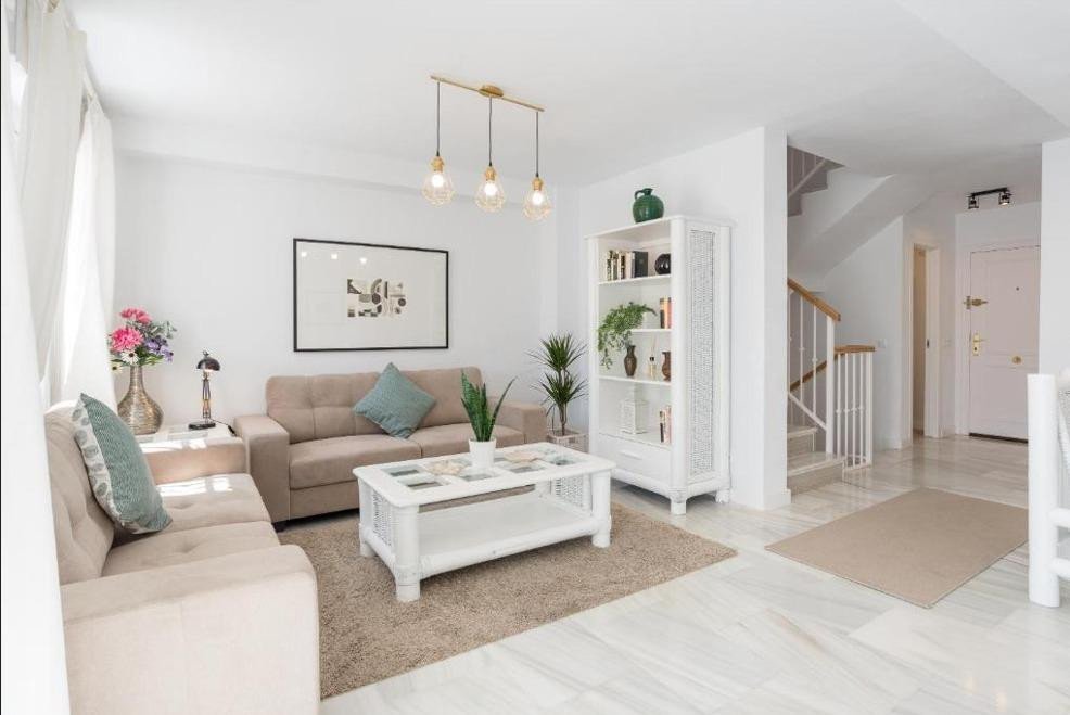 7 Bed Townhouse in Benalmadena