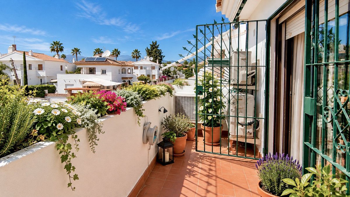 3 Bed Semi-Detached House in San Pedro de Alcántara