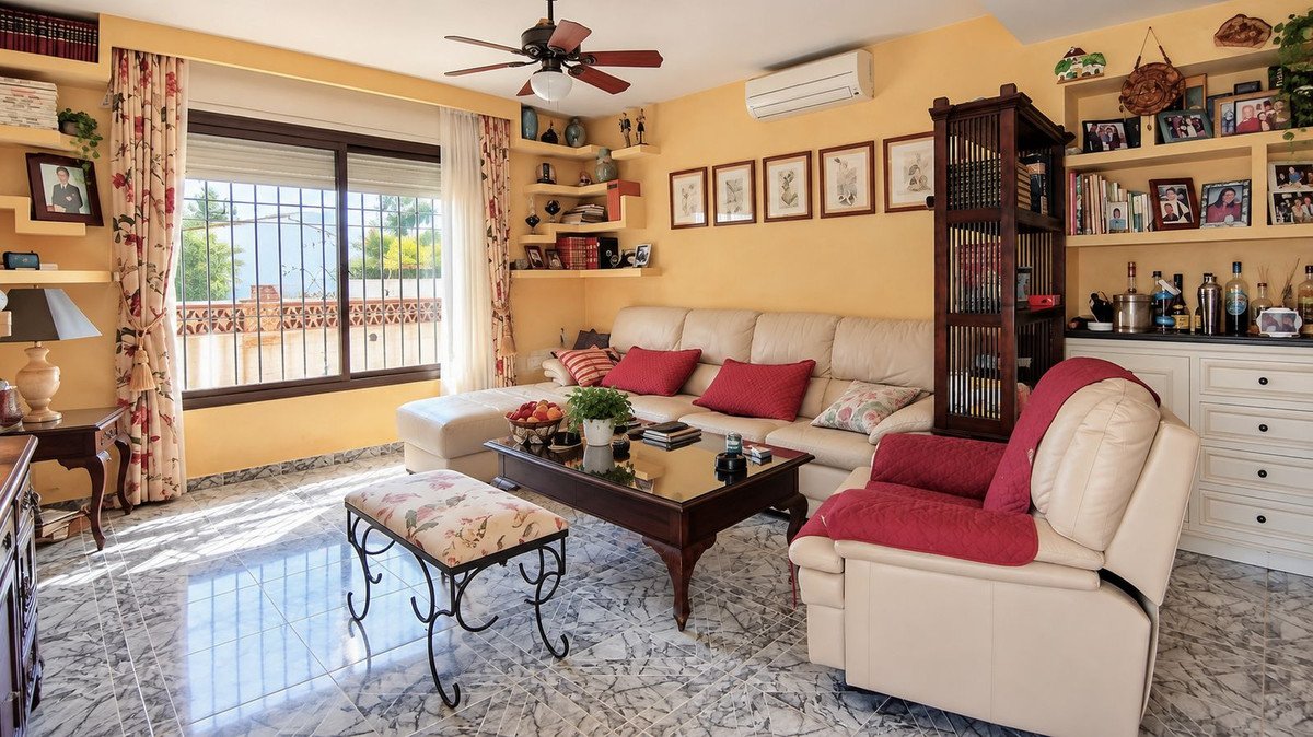 3 Bed Semi-Detached House in San Pedro de Alcántara