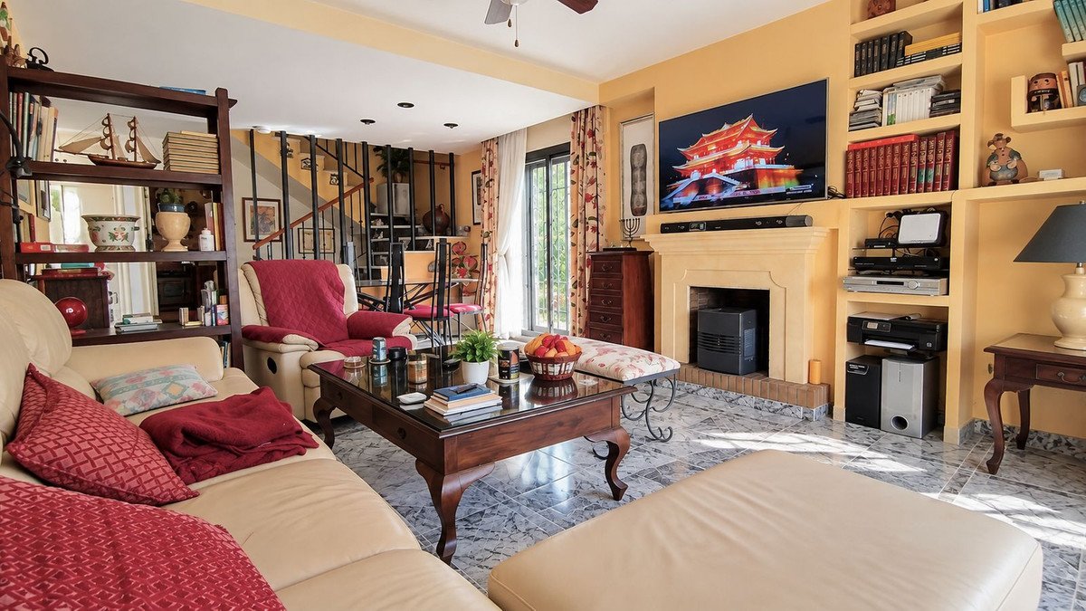3 Bed Semi-Detached House in San Pedro de Alcántara
