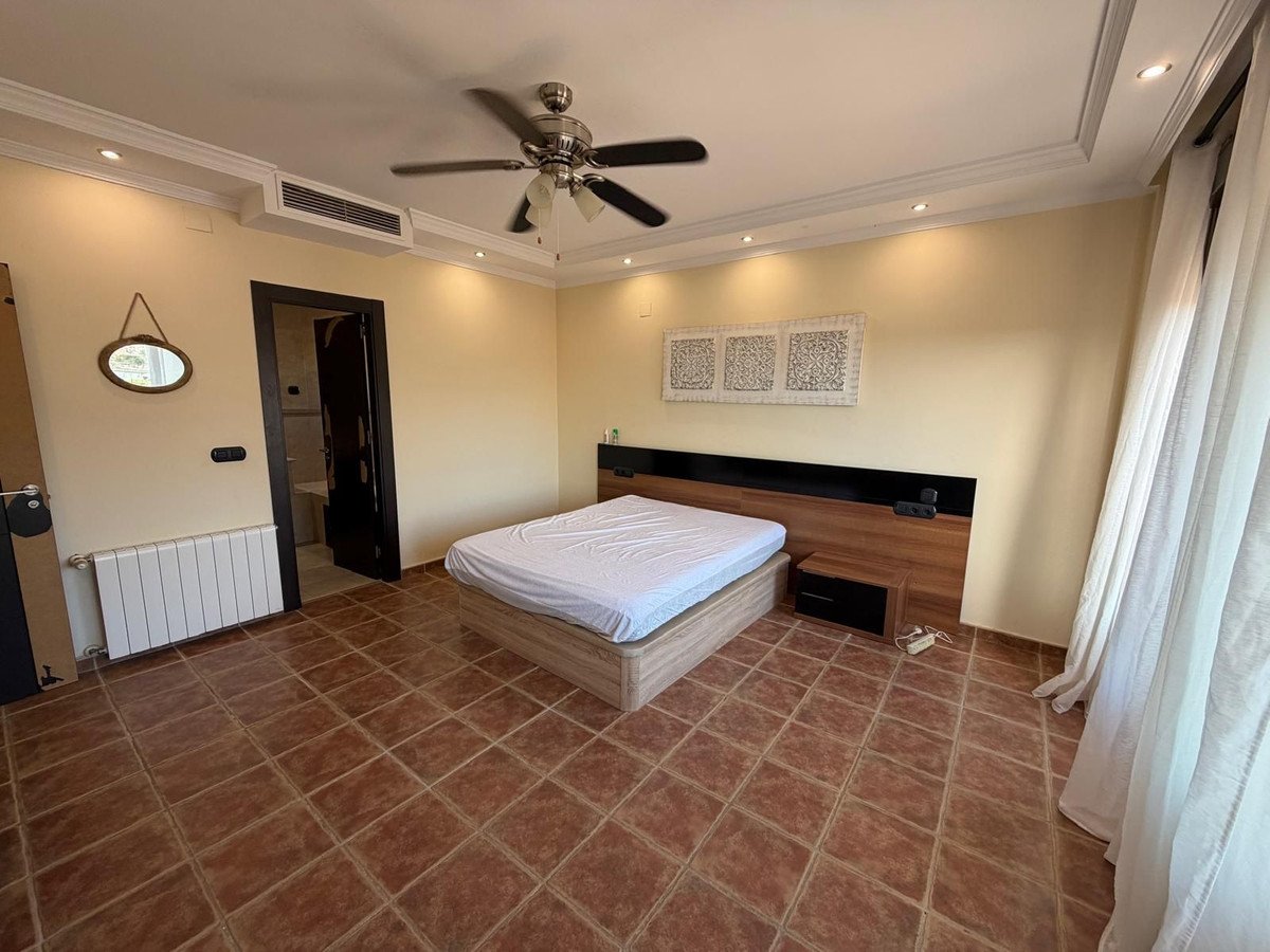 5 Bed Detached Villa in Cerros del Aguila